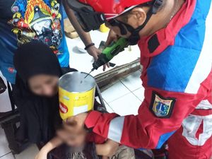 Kepala Bocah 2 Tahun Nyangkut di Kaleng Biskuit, Begini Cerita Ibunya