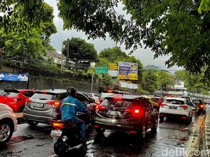 Banjir dan Macet Terjang Wastukencana Bandung