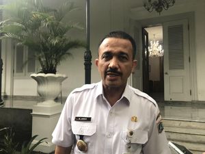 Turap Kali Sunter Cipinang Amblas, Walkot Minta Lurah Koordinasi ke BWSCC Turap Kali Sunter Cipinang Amblas, Walkot Minta Lurah Koordinasi ke BWSCC