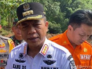 Bupati Dadang Ungkap Biang Kerok Banjir di Bandung Selatan Bupati Dadang Ungkap Biang Kerok Banjir di Bandung Selatan