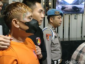 Wajah Lesu Preman Dadang Buaya Garut Saat Berbaju Tahanan