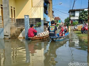 Dampak Banjir yang Terjang Dayeuhkolot Bandung
