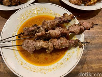 Empuk Tanpa Prengus! Sate Klatak di Bantul pakai Kambing 8 Bulan