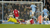 Haaland memantapkan kemenangan Man City menjadi 4-1. Dia mencetak gol setelah menerima sodoran dari Phil Foden. 
