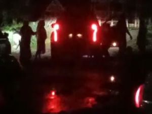 Aksi Oknum TNI Sinjai Aniaya Istri Bareng Temannya gegara Telat Pulang Reuni Aksi Oknum TNI Sinjai Aniaya Istri Bareng Temannya gegara Telat Pulang Reuni
