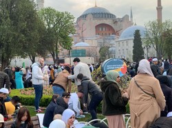 Tak Ada Cuti Bersama Lebaran di Turki Tapi Transportasi Umum Gratis 3 Hari