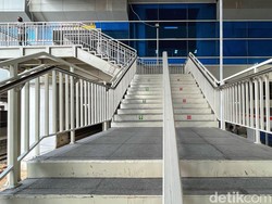 Akhirnya Tangga Tambahan Urai Kepadatan Stasiun Manggarai Jadi Juga