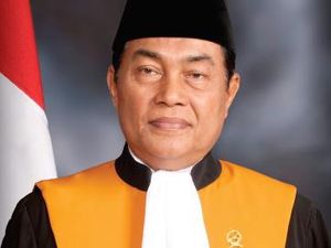 Ketua Muda MA Zahrul Rabain Purnatugas, Pernah Menangkan Jokowi di Karhutla