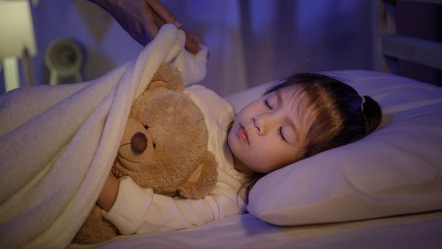 10 Rutinitas Sebelum Tidur agar Anak Cerdas