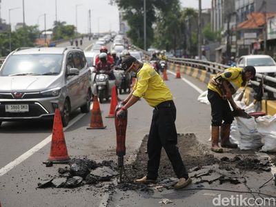 Ada Perbaikan Jalan di KH Abdullah Syafei Tebet, Begini Kondisinya