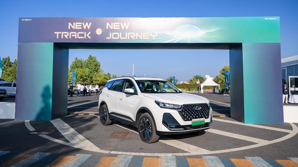 Penampakan Chery Tiggo PHEV