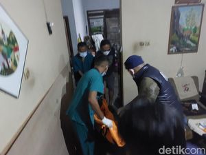 Pilu Pasutri Jember Ditemukan Membusuk di Rumah Usai Sepekan Meninggal Pilu Pasutri Jember Ditemukan Membusuk di Rumah Usai Sepekan Meninggal