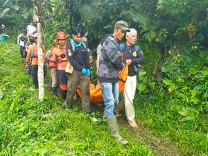 Siswa Sukabumi Tewas Usai Hanyut di Curug Sukabumi