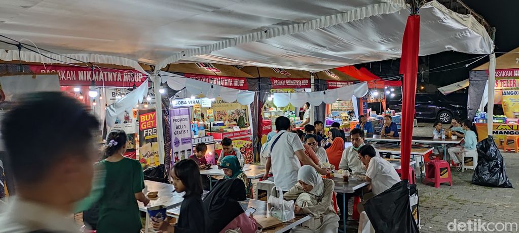 Festival Kuliner Pulang Semarang di Kota Lama Semarang, Jumat (28/4/2023).