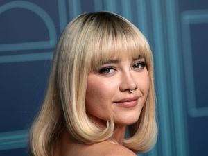 Video Florence Pugh Gambarkan Thunderbolts* Sebagai Melawan Iblisnya Sendiri Video Florence Pugh Gambarkan Thunderbolts* Sebagai Melawan Iblisnya Sendiri