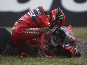 Duh! Bagnaia Alami Tulang Retak, Absen di MotoGP Italia? Duh! Bagnaia Alami Tulang Retak, Absen di MotoGP Italia?