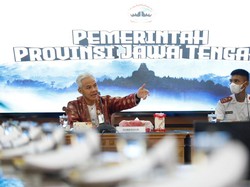 Ganjar Ajak Lulusan SMK Jateng Manfaatkan Beasiswa Kuliah di Unhan