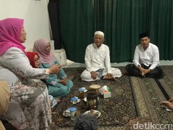 Ajak Putri Pendiri NU, Khofifah Sowan Gus Mus di Rembang