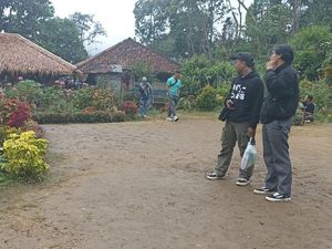 Halaman Rumah Surga Cianjur Amburadul Usai Viral Halaman Rumah Surga Cianjur Amburadul Usai Viral