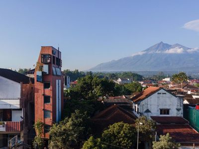 Potret Hotel Terlangsing di Dunia, Berdiri Gagah di Salatiga