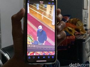 Ulah Bule Ludahi Imam Masjid Berujung Gagal Mudik ke Australia Ulah Bule Ludahi Imam Masjid Berujung Gagal Mudik ke Australia