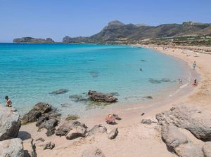 Intip Lebih Dekat Secercah Surga di Pantai Falassarna Yunani