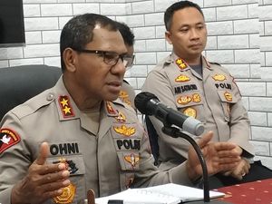Brimob Polda NTT Ditembak KKB, Kapolda: Diselamatkan Helm Brimob Polda NTT Ditembak KKB, Kapolda: Diselamatkan Helm