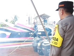 Bertolak ke Inhil, Kapolda Pastikan Usut Penyebab Kecelakaan Kapal Evelyn