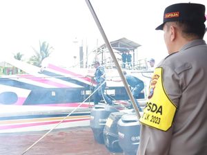 Bertolak ke Inhil, Kapolda Pastikan Usut Penyebab Kecelakaan Kapal Evelyn Bertolak ke Inhil, Kapolda Pastikan Usut Penyebab Kecelakaan Kapal Evelyn