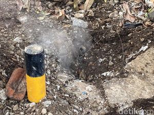 Terkuaknya Asap Misterius yang Keluar dari Tanah di Bandung Terkuaknya Asap Misterius yang Keluar dari Tanah di Bandung