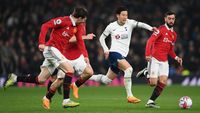 Tottenham VS M.U - Chiến thắng lịch sử và cơn khát danh hiệu 17 năm