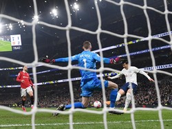 Team Talk soal Suporter Bikin Tottenham Bangkit Lawan MU