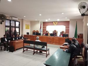 PN Jayapura Tolak Dakwaan Jaksa Terkait Kasus Korupsi Plt Bupati Mimika PN Jayapura Tolak Dakwaan Jaksa Terkait Kasus Korupsi Plt Bupati Mimika