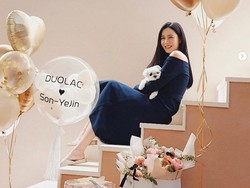 Penampilan Son Ye Jin Pasca Lahiran Bikin Takjub, Tubuh Ramping dalam 5 Bulan Penampilan Son Ye Jin Pasca Lahiran Bikin Takjub, Tubuh Ramping dalam 5 Bulan