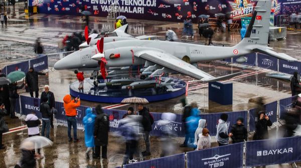 Puluhan Kendaraan Tempur Unjuk Gigi di Pameran Teknologi Terbesar Turki