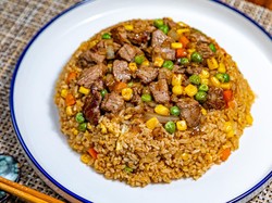 3 Resep Nasi Goreng Daging yang Enak Gurih untuk Sarapan Tahun Baru