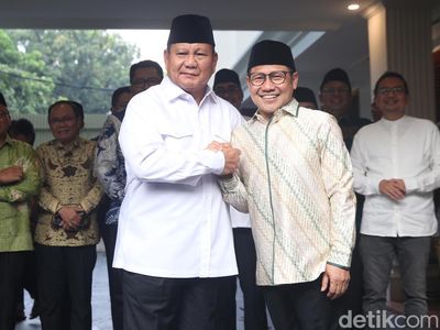 Sambangi Prabowo, Cak Imin Semringah Banget