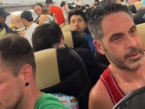 Viral AC Mati Tetap Terbang ke Jakarta, Super Air Jet Buka Suara Viral AC Mati Tetap Terbang ke Jakarta, Super Air Jet Buka Suara