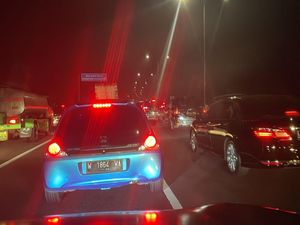 Tol Waru-Sidoarjo Macet di KM 746.400