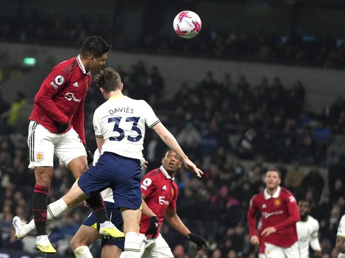 Tak ada pemenang dalam pertandingan Tottenham Hotspur vs Manchester United. Laga berakhir dengan skor 2-2.