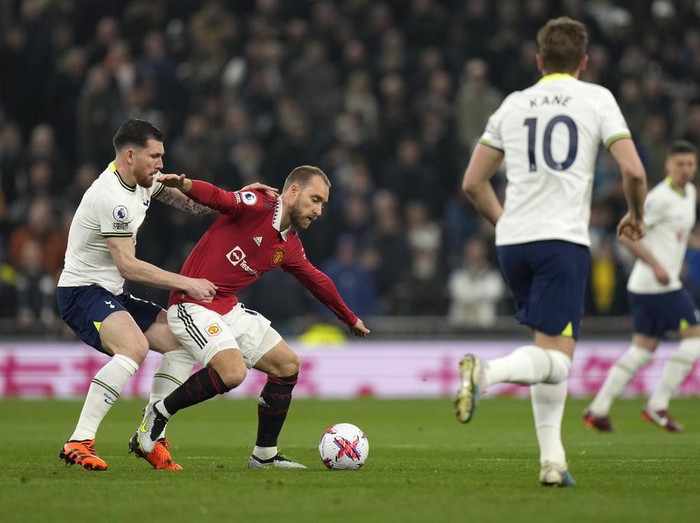 Tak ada pemenang dalam pertandingan Tottenham Hotspur vs Manchester United. Laga berakhir dengan skor 2-2.
