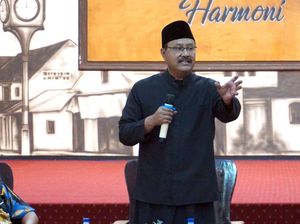 Wali Kota Pasuruan Tegaskan Tak Akan Gusur PKL Alun-alun