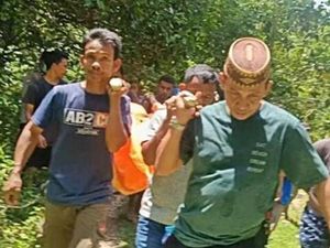 3 Hari Hilang, Warga Bone Bolango Ditemukan Tewas Terjatuh dari Pohon Aren 3 Hari Hilang, Warga Bone Bolango Ditemukan Tewas Terjatuh dari Pohon Aren