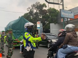 Lalin Arus Balik di Jalur Garut Meriah