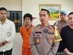 Detik-detik Tragedi Pilu Ayah di Gresik Tusuk Anak Kandung dengan 24 Tusukan