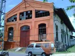 Penampakan Serba Putih di Bangunan Tua Sumenep Setiap Senin Malam