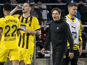 Pelatih Dortmund Ngamuk, Merasa Dirugikan Wasit Pelatih Dortmund Ngamuk, Merasa Dirugikan Wasit