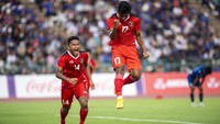 Irfan Jauhari menambah gol Indonesia pada menit ke-89, skor 2-0. Irfan langsung merayakan gol dengan melompat.