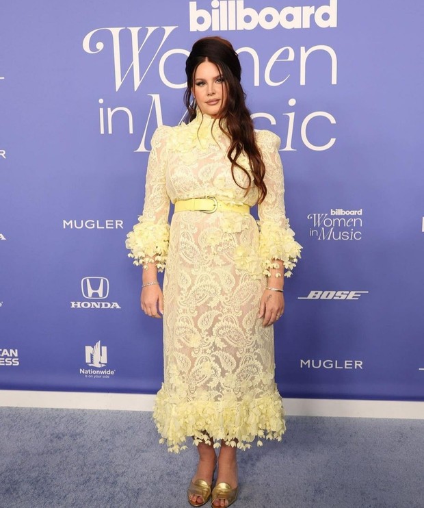 Lana Del Rey/Foto: Gettyimages.com/Monica Schipper pasangan artis hollywood gelar pertunangan