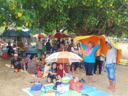 Tradisi Makan Opor di Sanur Saat Lebaran Ketupat, Hujan? Tak Masalah!